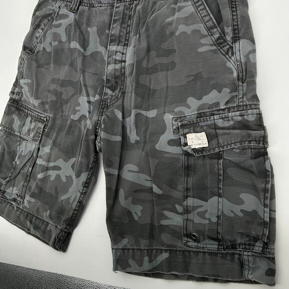 Vintage y2k Men's 36 Levi's Cargo Camo Grey Military Baggy Skater Twill Shorts - Picture 8 of 9